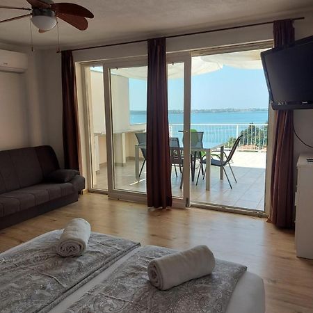 Apartment Sunny Порторож Екстериор снимка