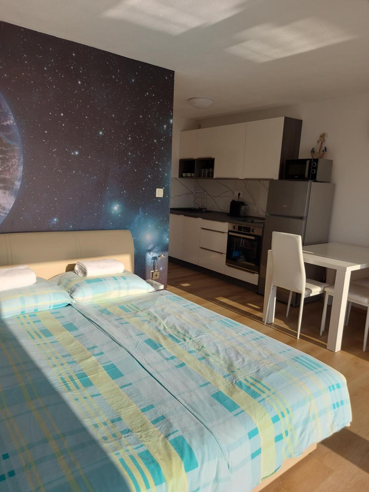 Apartment Sunny Порторож Екстериор снимка